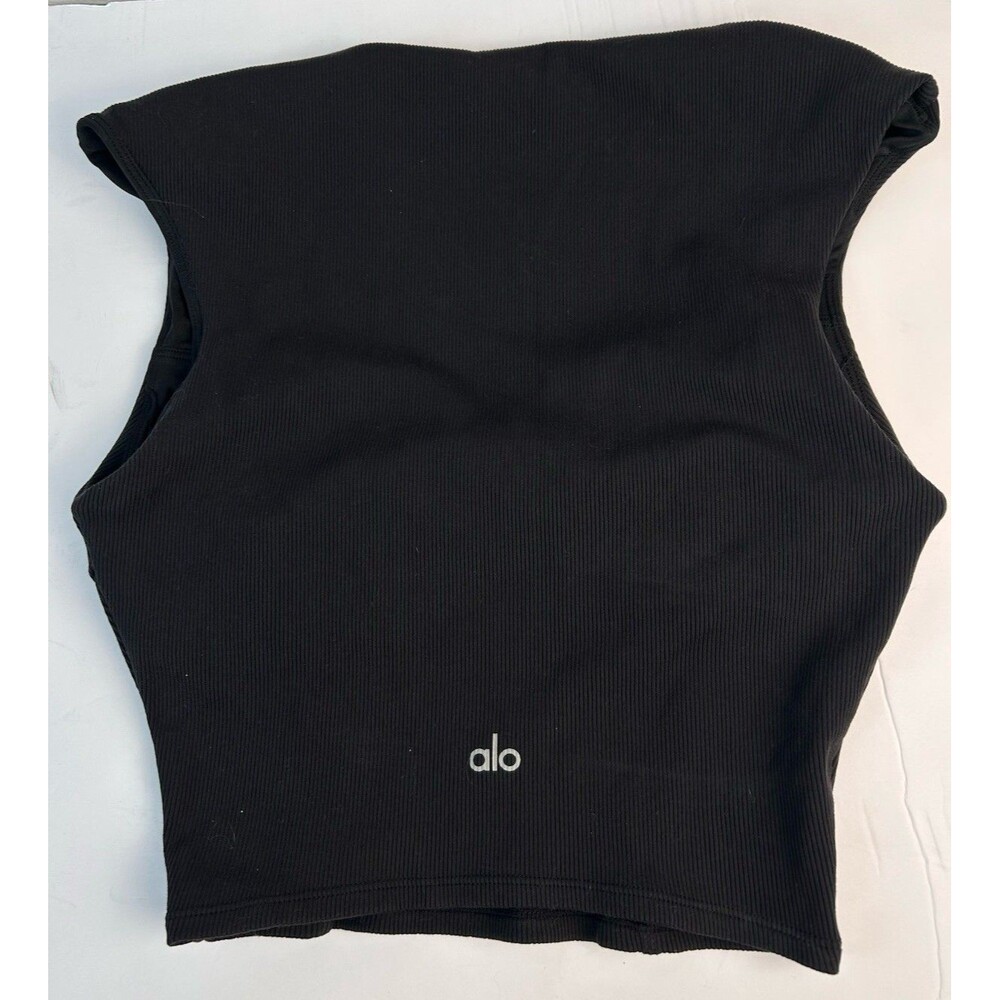 ALO Yoga Womens Size Medium Ribbed Black Sweetheart Cap Short Sleeved Active Top - Picture 4 of 7